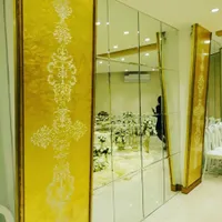 کارگر شیشه واینه