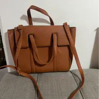 کیف قهوه ای برند استرادیواریوس