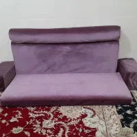 تعدای وسایل به فروش می‌رسد