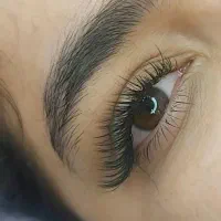 نیاز به مدل مژه