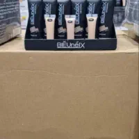 انواع لوازم آرایشی از تولیدی و برند خارجی .