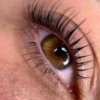 لیفت لمینت مژه و ابرو