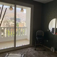 خدمتکار خانم