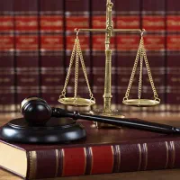 قابل توجه وکلا و کارآموزان محترم ( جهت همکاری )