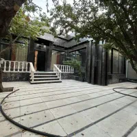 400-متر-باغچه-نقلی-لاکچری