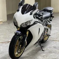 Cbr 1000 2011|موتورسیکلت|حسین آباد, |دیوار
