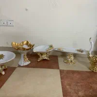 ظروف پذیرایی سفید طلایی شیک