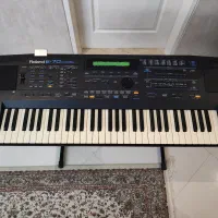 رولند Roland E70