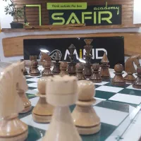 مربی زبان و خلاقیت