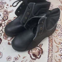 دوجفت کفش کارآهنی سایز ۴۲و۴۱