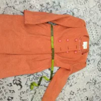 تعدادی لباس در حد نو|لباس|بومهن, |دیوار