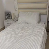 تخت یک نفره در حد نو