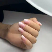 کاشت ناخن با تخفیف ویژه|آرایشگاه و سالنهای زیبایی|ساوه, |دیوار