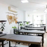 اجاره تخت مژه و میکرو ابرو و صندلی ناخن