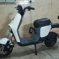 موتور سیکلت بزقی