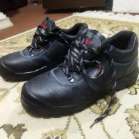 کفش کار ایمنی ۲ جفت ۲ میلیون