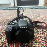 دوربین کنن۸۰۰دی