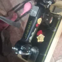 چرخ خیاطی سالم وتمیز