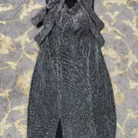دو عدد لباس مجلسی به فروش میرسد.