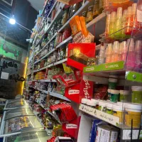 فروشنده سوپر مارکت