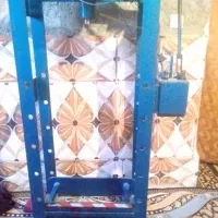 دستگاه پرس