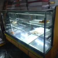 یخچال و ویترین شیرینی