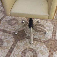 صندلی برای مغازه