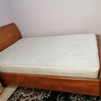 تخت دونفره شیک و خوش رنگ