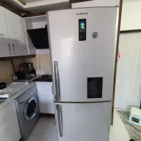 یخچال فریز ایرانشرق