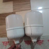 لامپ ۴۰ واتی