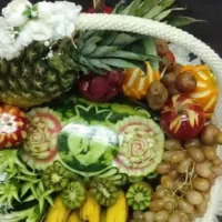 حکاکی و میوه آرایی برای یلدا و مجالس عروسی .|خدمات پذیرایی، مراسم|بندرعباس, |دیوار