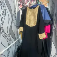 تعدادی مانتو|لباس|یاسوج, |دیوار