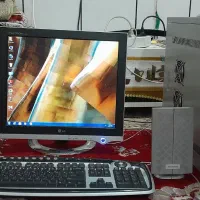 کیس و مانیتور و بلندگو