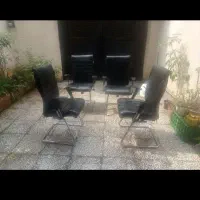 صندلی کنفرانسی نرم و راحت در حد نو