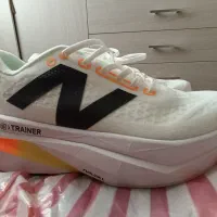 کتونی New balance