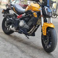 موتور بنلی ۳۰۰ سی سی طلایی