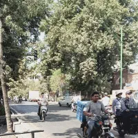فروش اداری ۹۰ متری ،بر ولیعصر