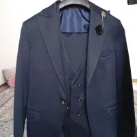 یک دست کت شلوار پسرانه