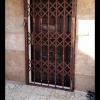 حفاظ درب آکاردئونی با قفل مخفی|مصالح و تجهیزات ساختمان|پاکدشت, پاکدشت (مامازند)|دیوار