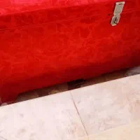 صندوق چوبی روکش مخمل|بوفه، ویترین، کنسول|کاشان, معلم|دیوار