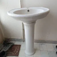 روشویی پایه دار