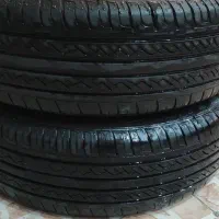 یک جفت لاستیک در حد نو