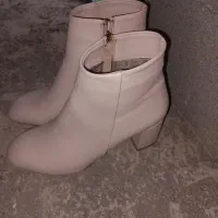 بوت فروشی
