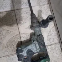 هیلتی ستون بر