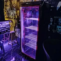 یخچال ایستاده ویترینی طرح چوب