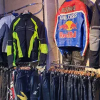 لباس موتورسواری چرمی،برزنتی نو و استوک کاپشن شلوار