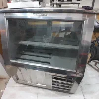 یخچال ویترینی