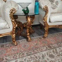 یک دست مبل 7نفره و 3 عدد میز جلو مبلی