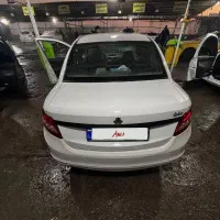 ساینا ۹۸ بدون رنگ و تصادف