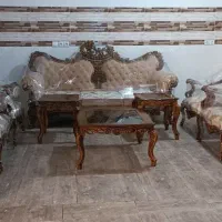مبلمان سلطنتی ۹ نفره همراه با میز عسلی